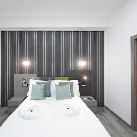 Trastevere Luxury 4*